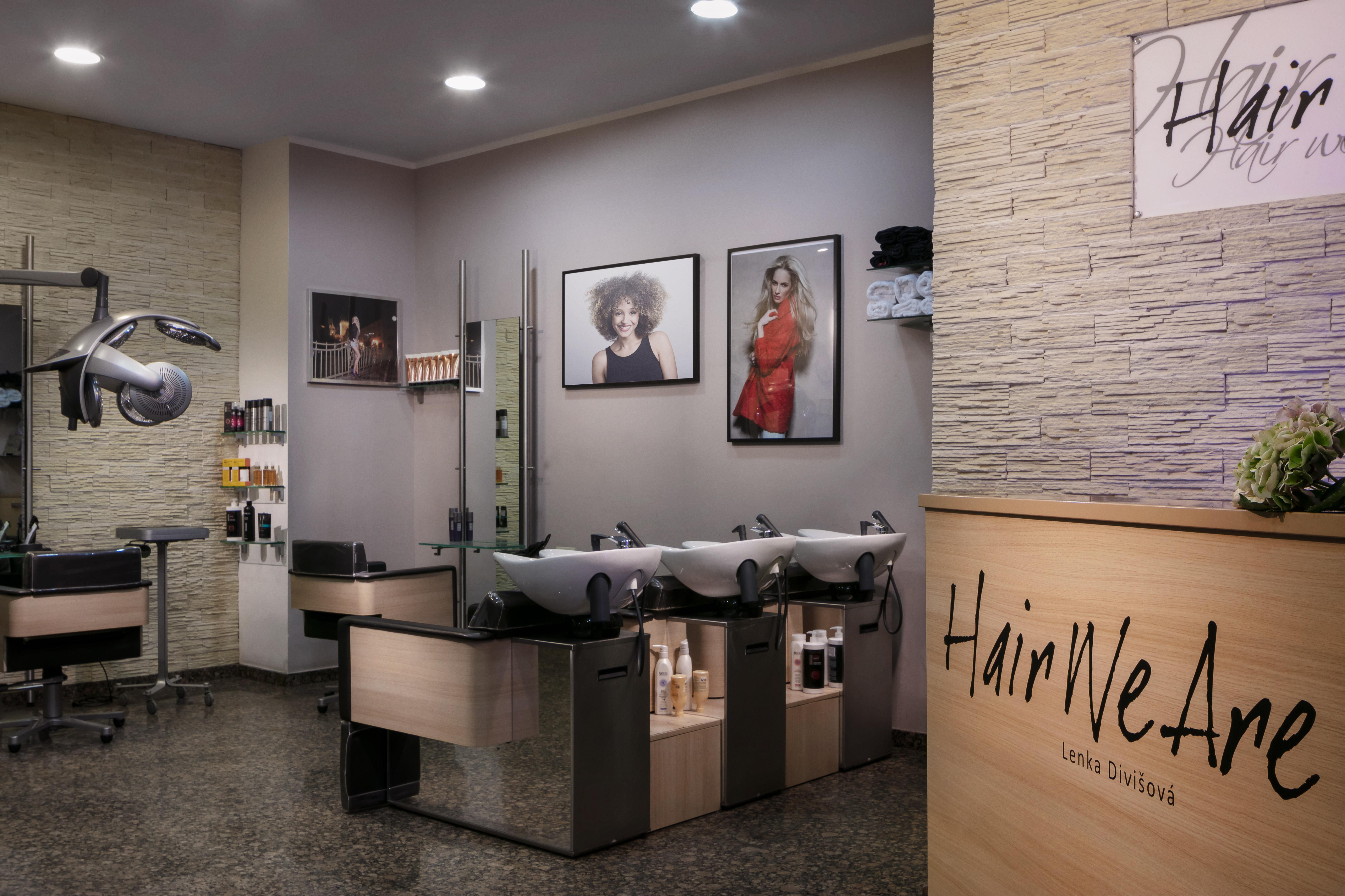 Ambassador Zlata Husa Praga Zewnętrze zdjęcie Hair salon in Germany