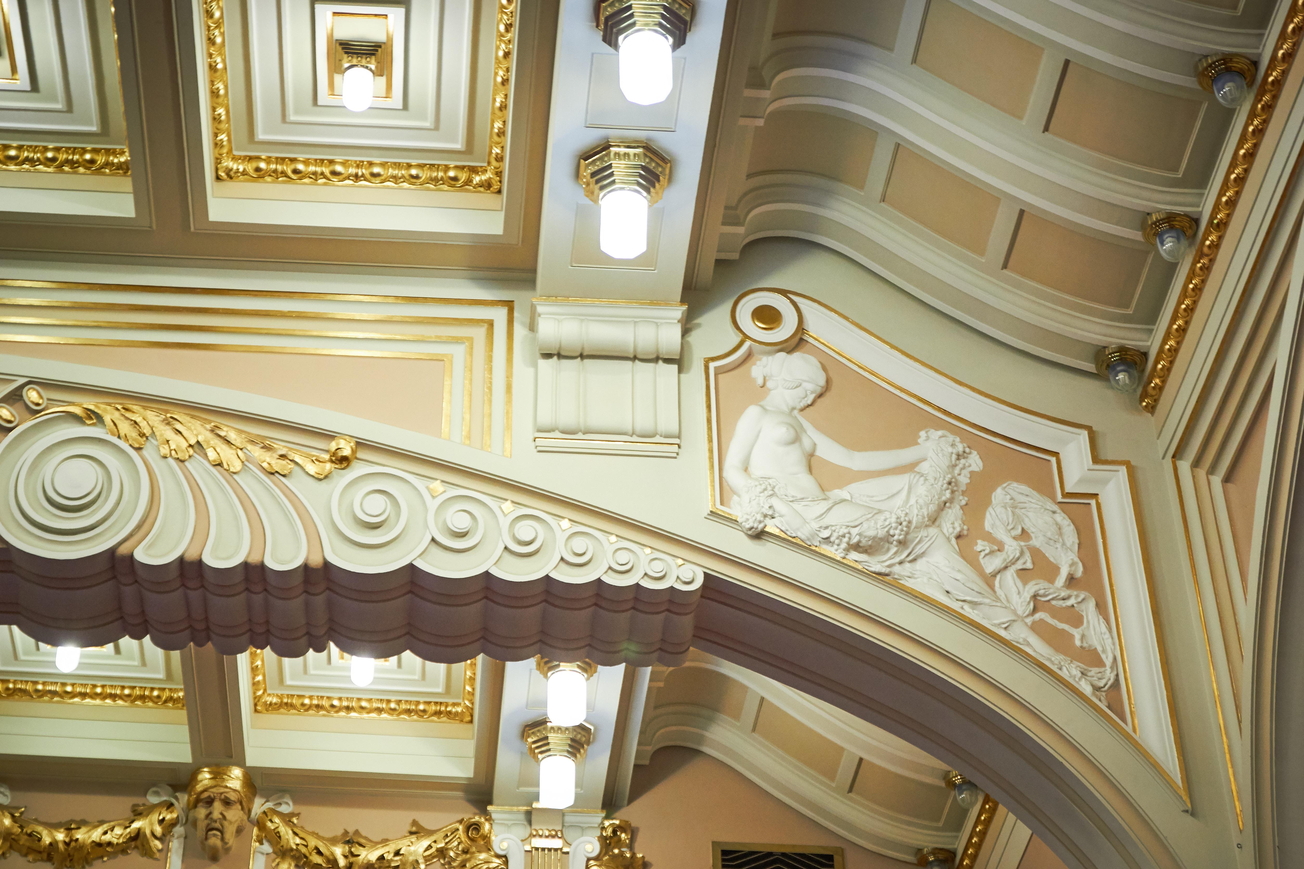 Ambassador Zlata Husa Praga Zewnętrze zdjęcie The ceiling of the main staircase
