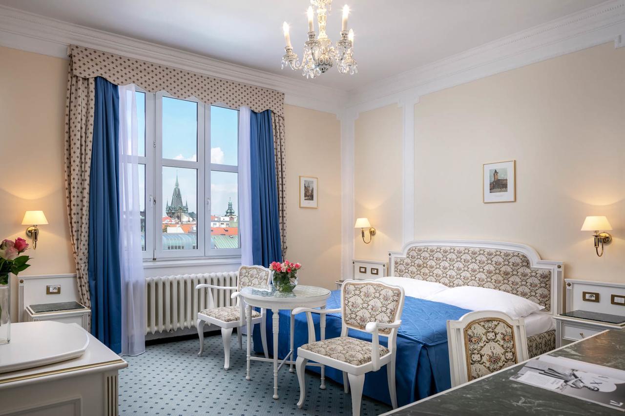 Ambassador Zlata Husa Praga Zewnętrze zdjęcie A room at the hotel